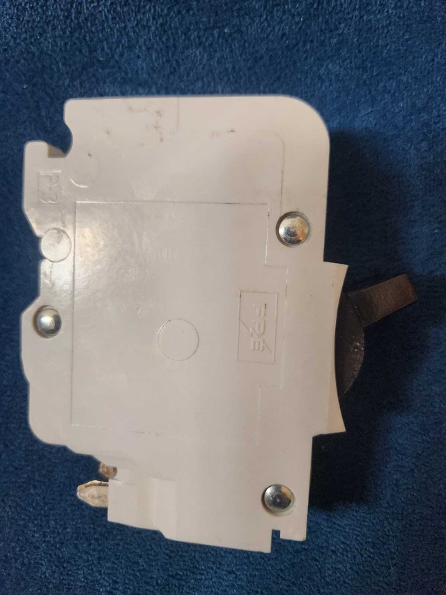 Federal Pioneer 30 Amp Breaker - photo 4