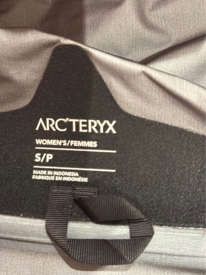 Arc'teryx Alpha AR Jacket – Women’s Small - photo 4