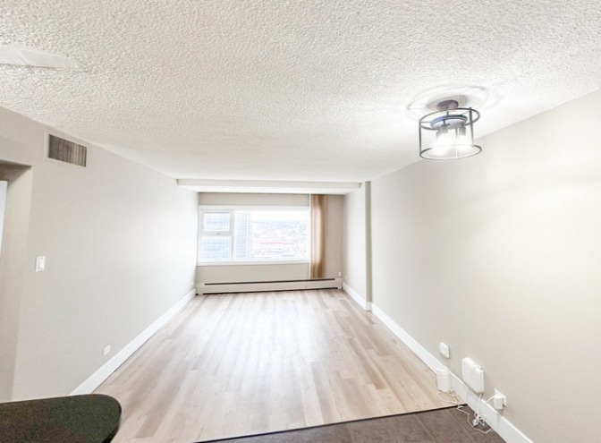 Private room for rent - photo 2