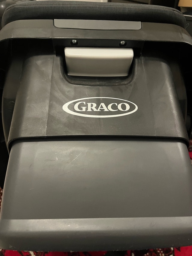 Graco SnugRide 35 Infant Car Seat - photo 4