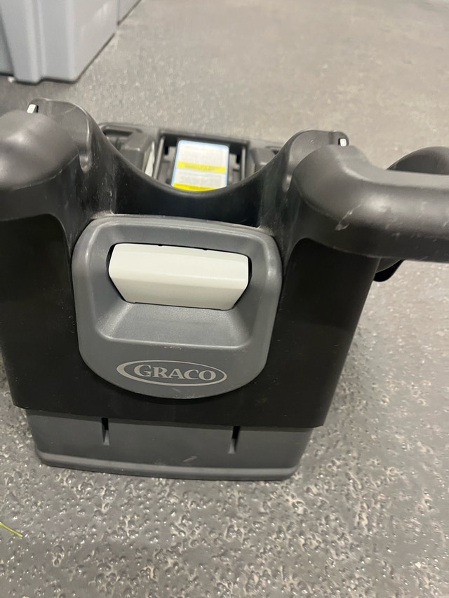 Graco Car Seat Base - photo 3