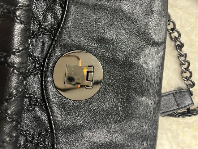 D&H Crossbody Bag