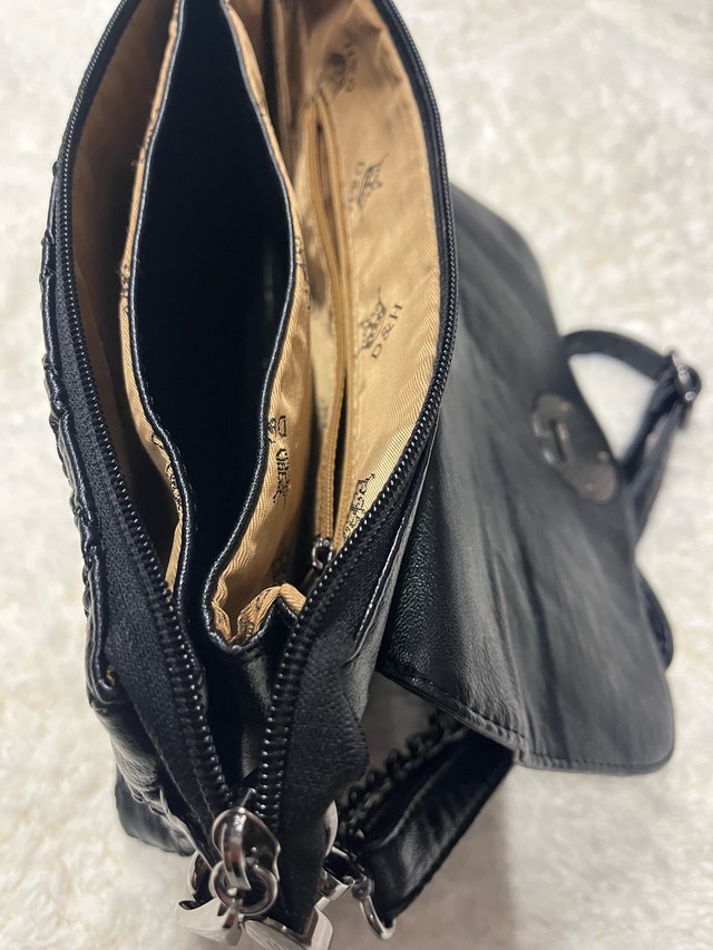 D&H Crossbody Bag - photo 5