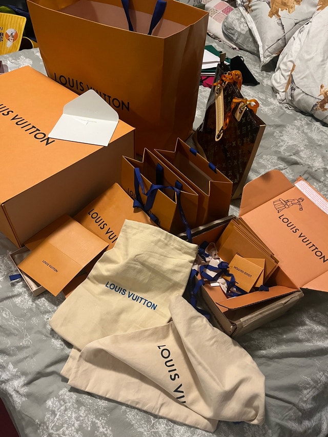 Designer Boxes and Bags - Gucci, Louis Vuitton - photo 3