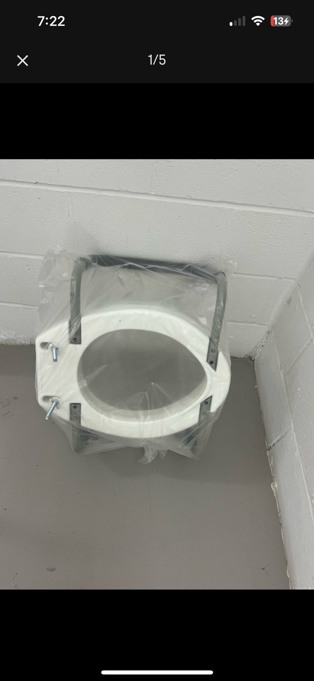 New Toilet Seat with Supportive Arms - photo 3