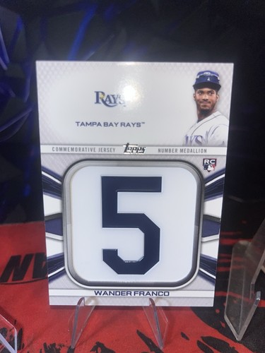 2022 Topps Series 1 Wander Franco Medallion & Stars of MLB - photo 3