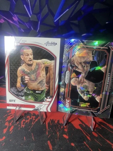 Conor McGregor, Yair Rodriguez & Josh Emmett UFC Lot - photo 5