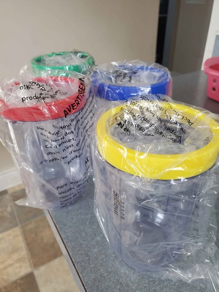 4x 16oz Magic Bullet Cups with Coloured Rings - photo 3