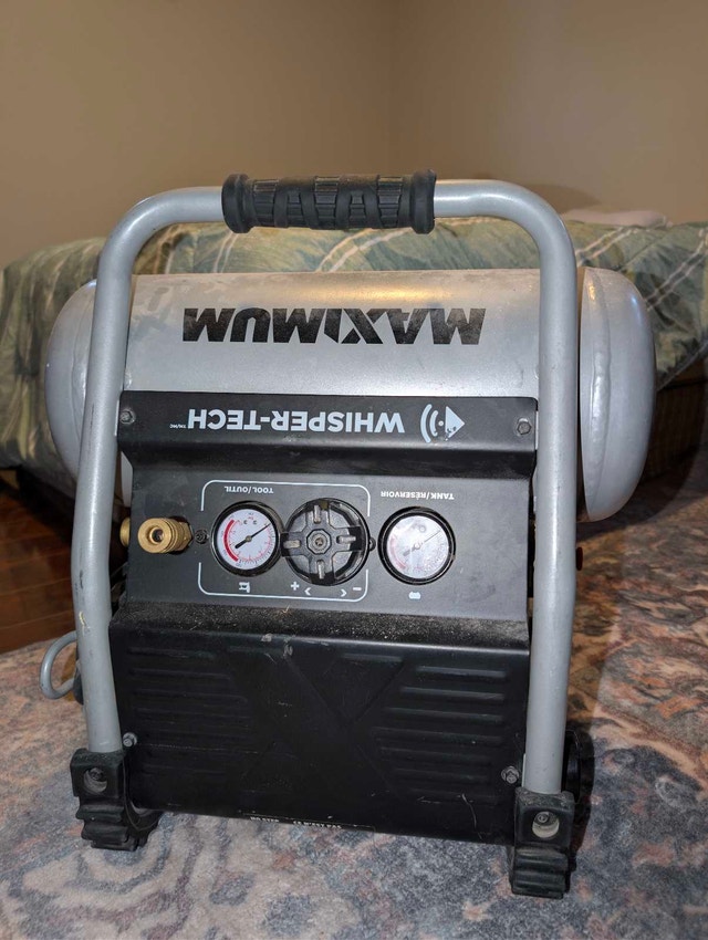 MAXIMUM 4-Gallon Ultra Quiet Portable Air Compressor