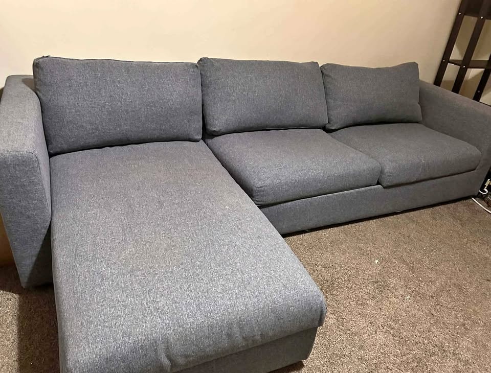 Sleeper Sectional Sofa with Pullout Bed & Storage - photo 2