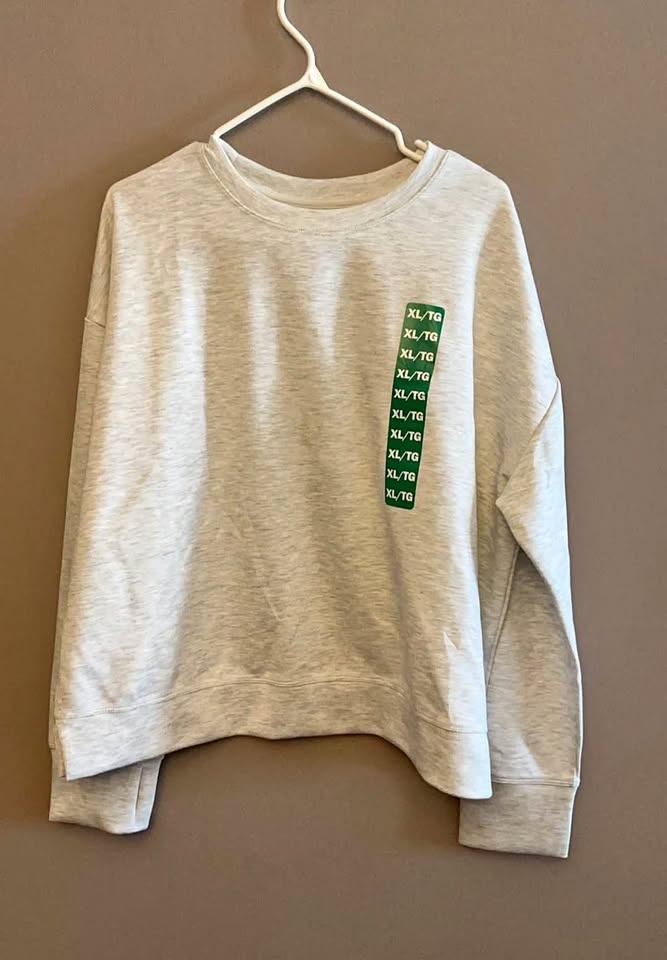 Ladies XL Sweatshirt