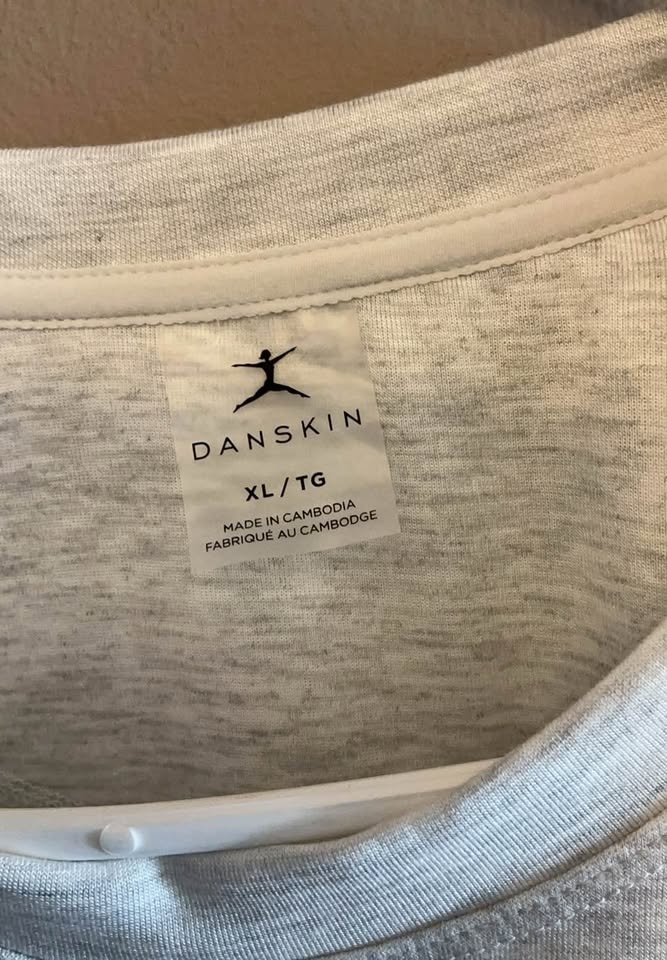 Ladies XL Sweatshirt - photo 2