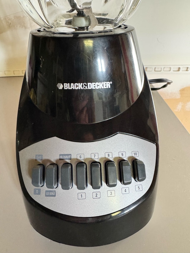 Black and Decker Blender - photo 2
