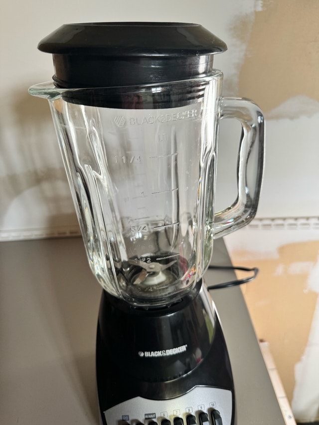 Black and Decker Blender - photo 3