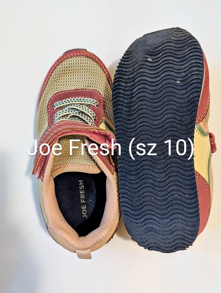 Joe Fresh Retro Toddler Sneakers Size 10