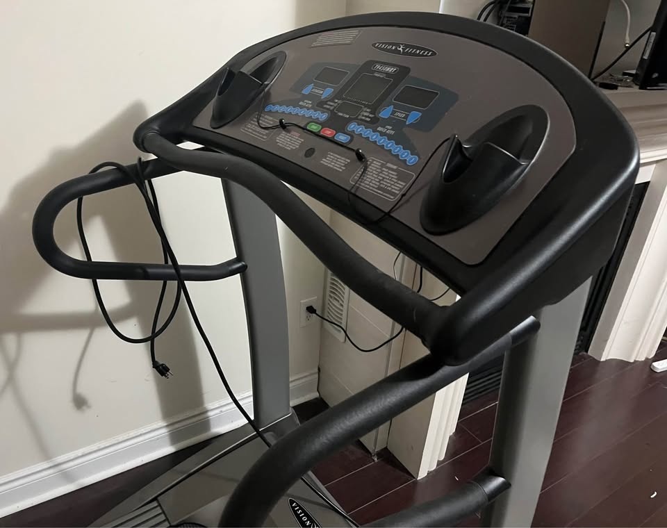 Vision Fitness Treadmill T9250 Deluxe Model - photo 2