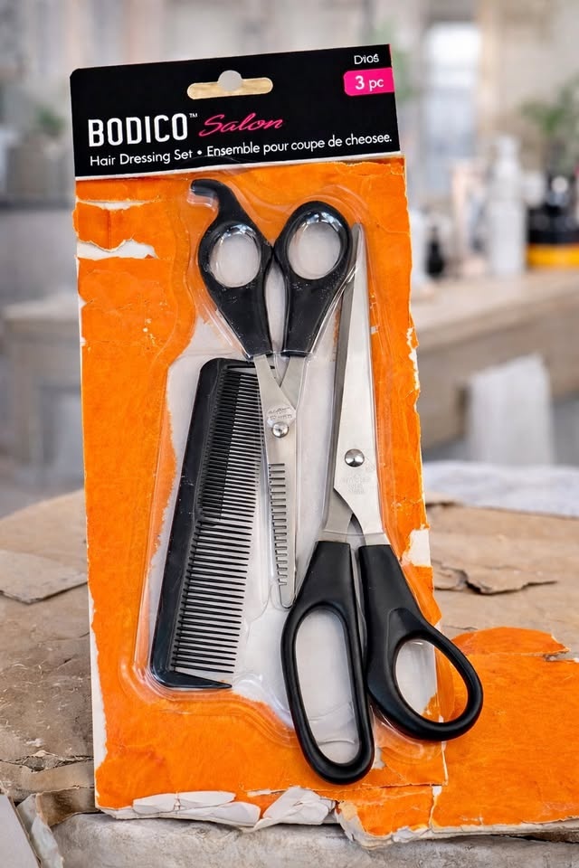 Hair Cutting Scissors Set – 2 Scissors + Comb (Bodico Salon)