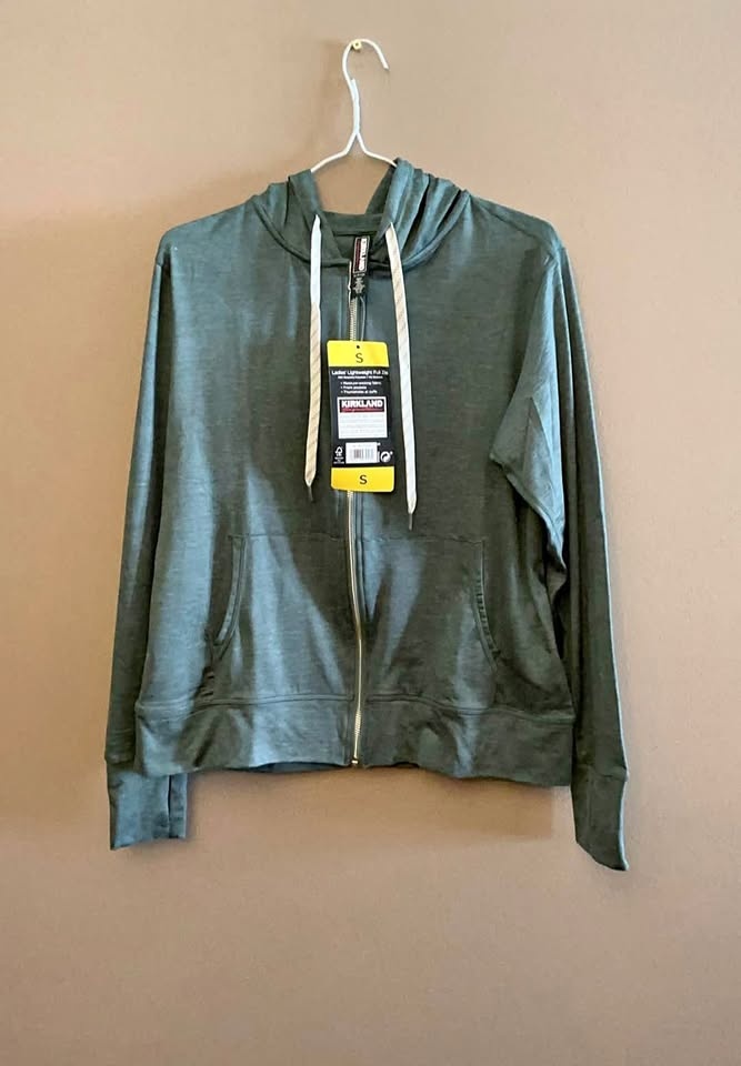 Woman’s lightweight full zip hoodie