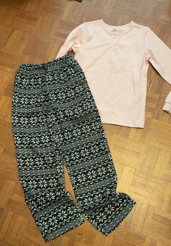 Kids 10/12 Pajamas - photo 2
