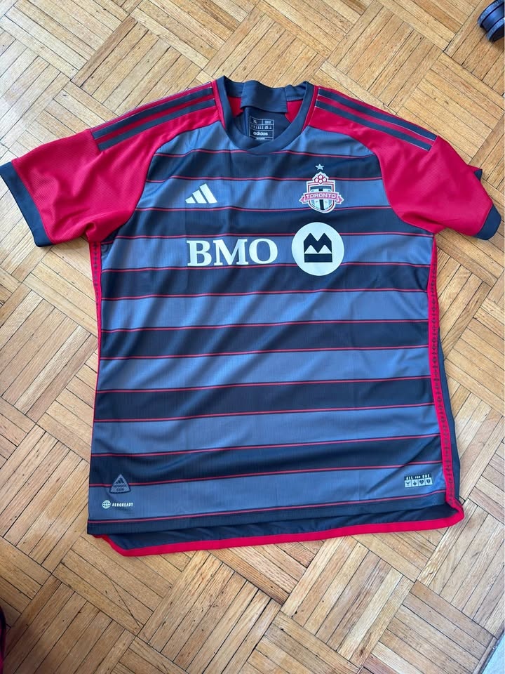 TFC home jersey - XL