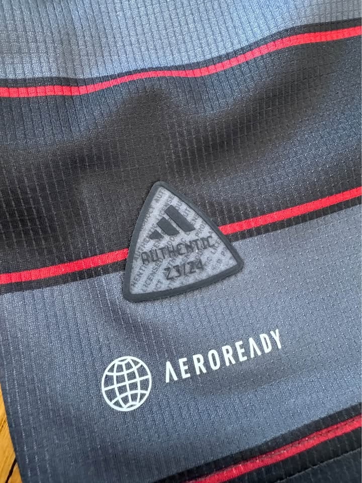 TFC home jersey - XL - photo 4