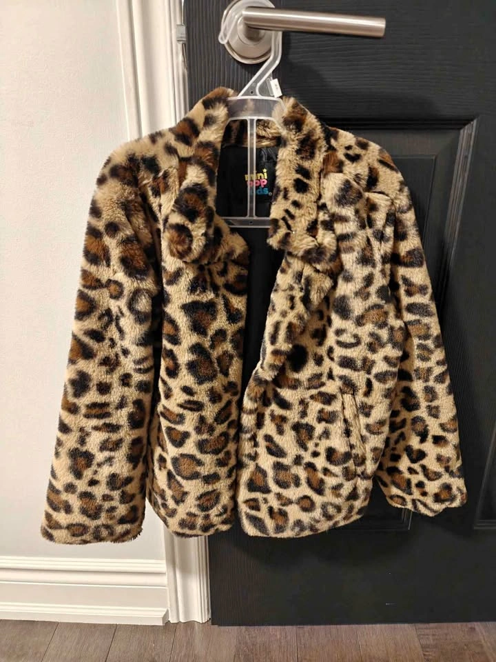 7-8 years Girl Leopard print coat