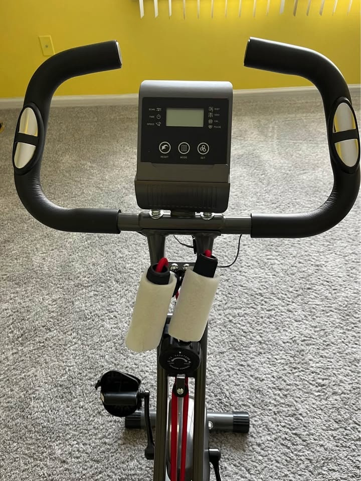Workout Bike Assembled. Ready to Go. Foldable. Space Saver. - photo 4