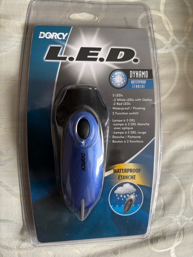 Dorcy LED Dynamo Flashlight