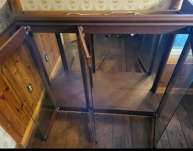 Dark Wood and Glass Display Cabinet - 59" Wide - photo 5