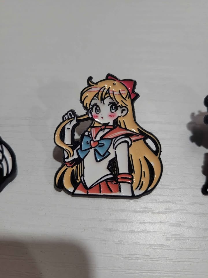 Sailor Moon Themed Enamel Pins - photo 4