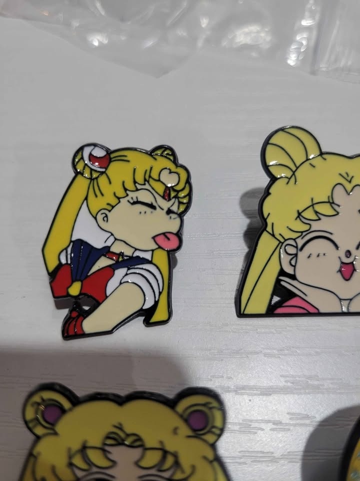 Sailor Moon Enamel Pins - photo 2