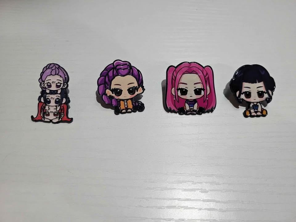 K pop demon hunter enamel pins