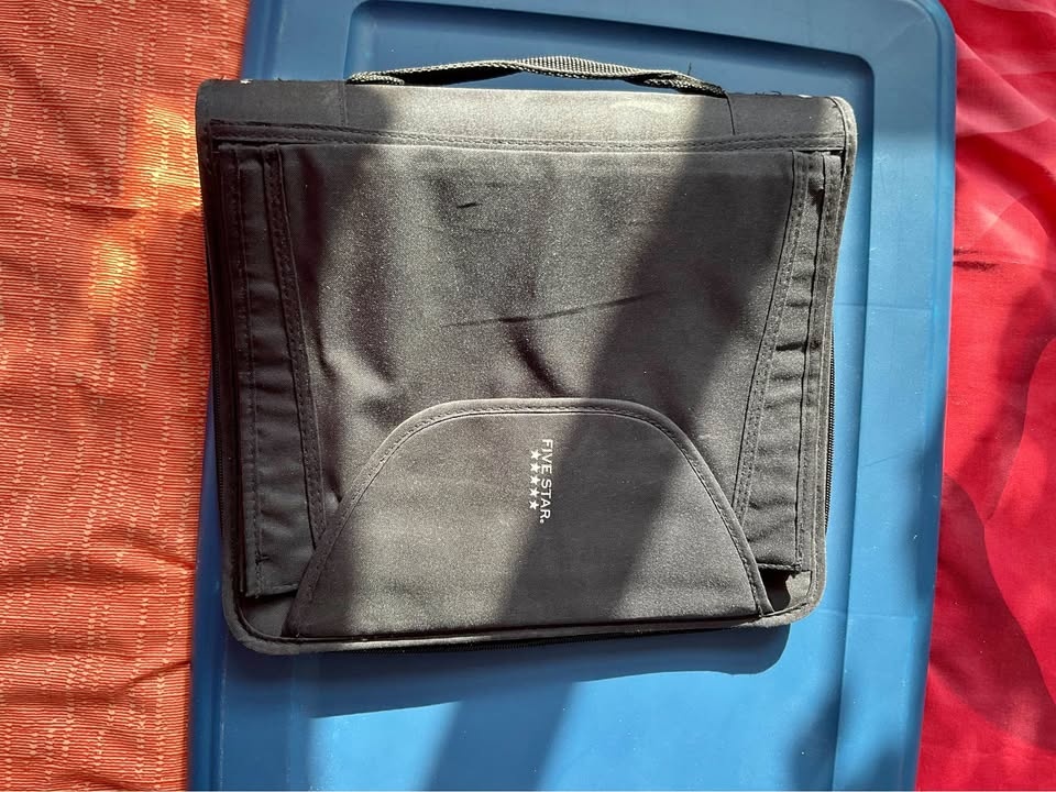 Five Star Zippered 3-Ring Binder