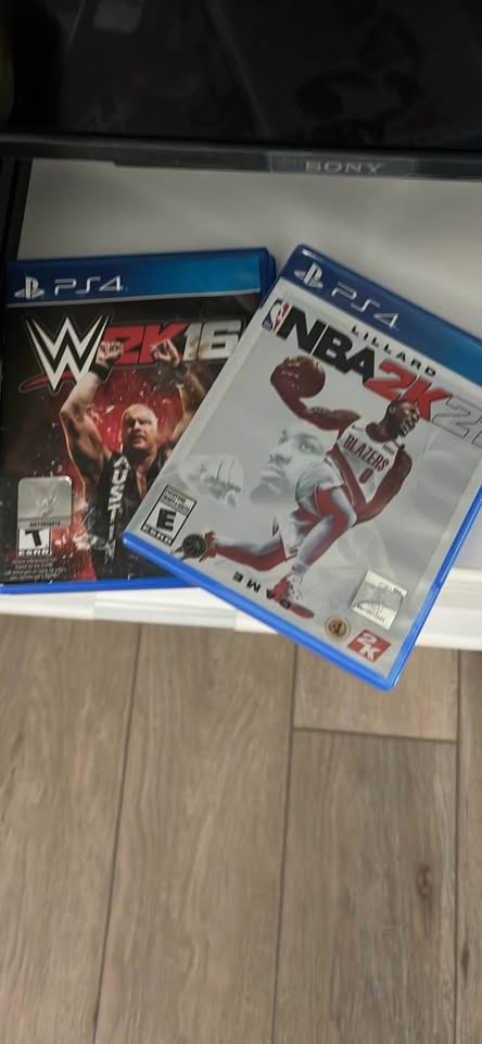 Ps4 Pro - Perfect condition - photo 4