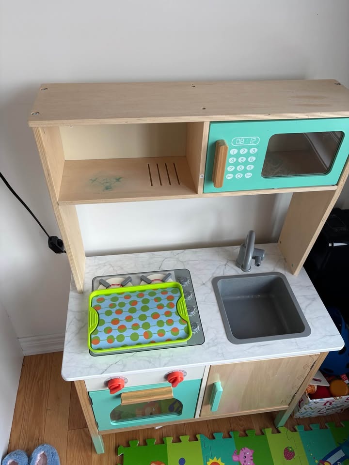 B. Toys Mini Chef Kitchenette Play Kitchen - photo 2