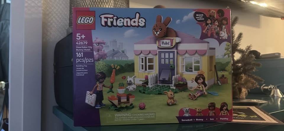 Brand New Lego Friends Bunny Hotel - photo 2
