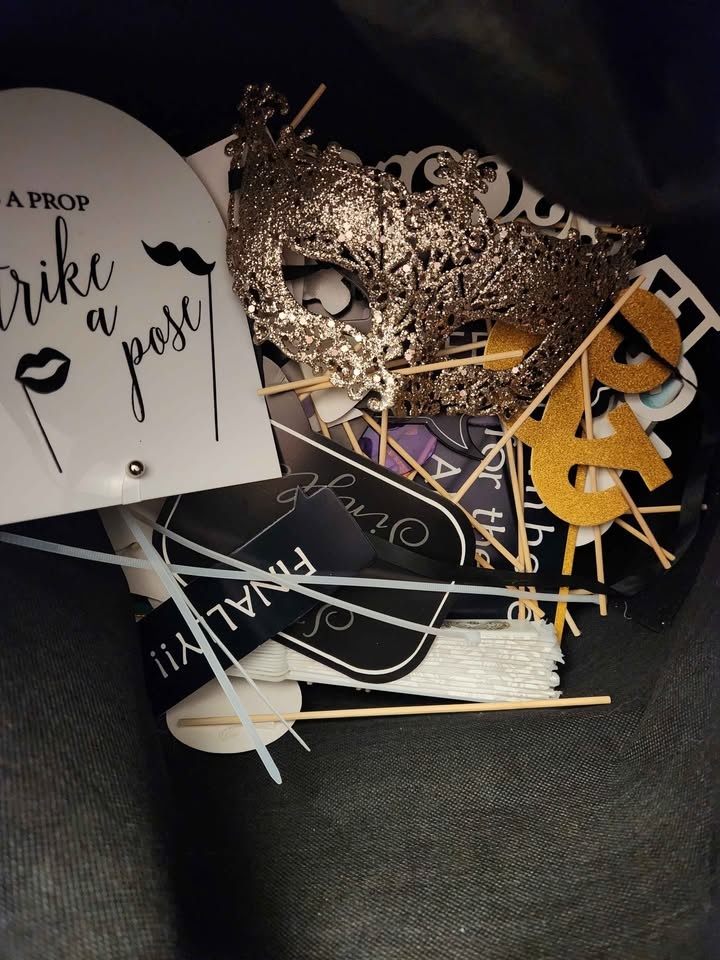 Photo Booth Props for Wedding - photo 3