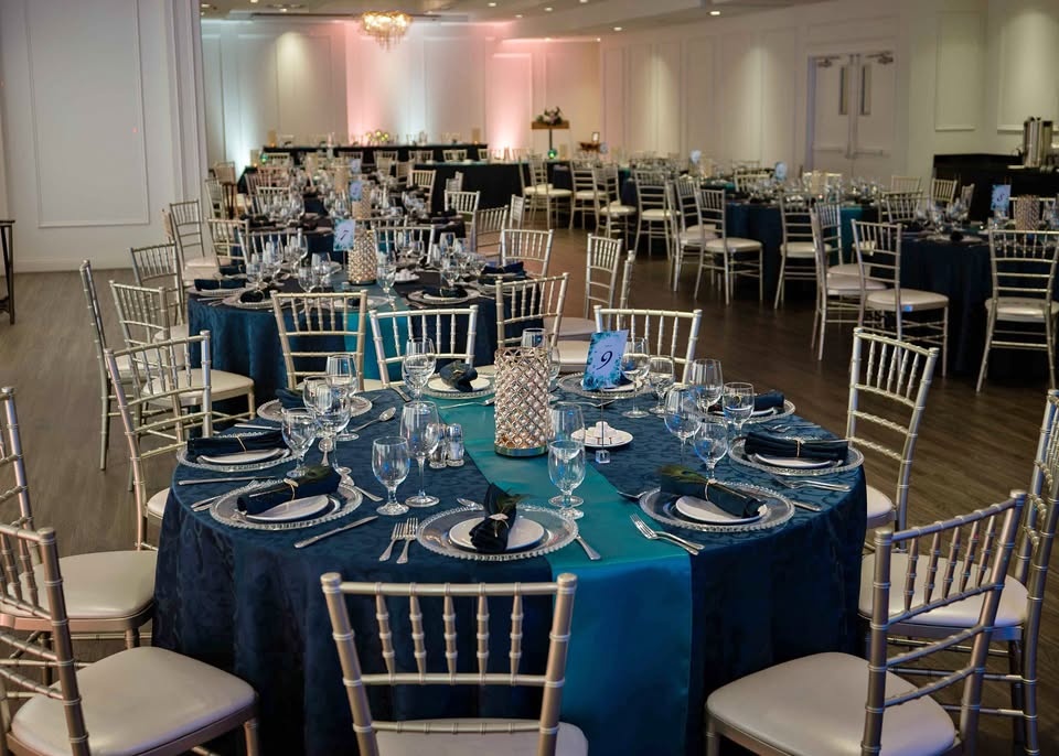 13 Teal Satin Table Runners