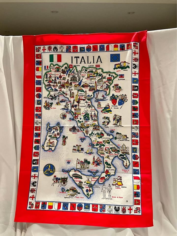 Vintage Italian Tea Towel - Italia Map - Never Used