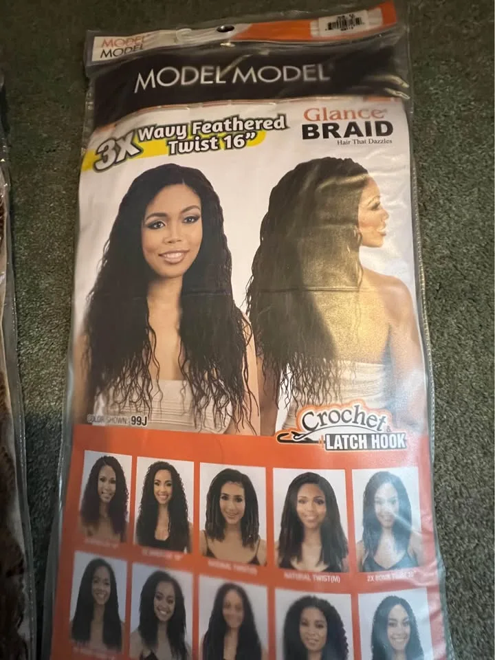 Glance Braid Extensions wavy feathered twist, crochet image indicator(4)