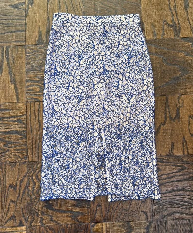 NWT Topshop Blue and White Lace Skirt - Size 4 - photo 2