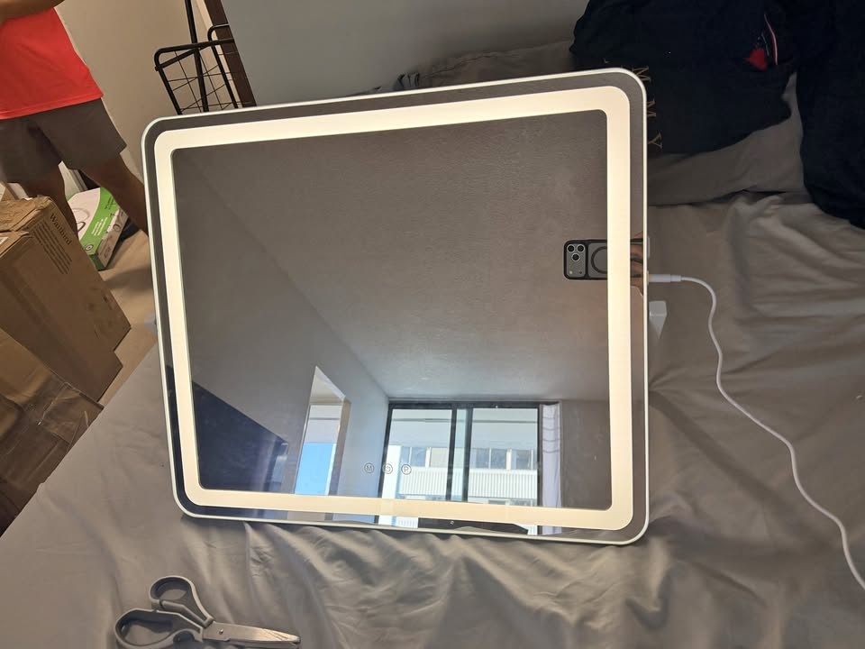 Makeup Mirror Square with LED & Magnifying Glass