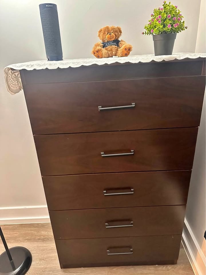 Bedroom set- 6 months old