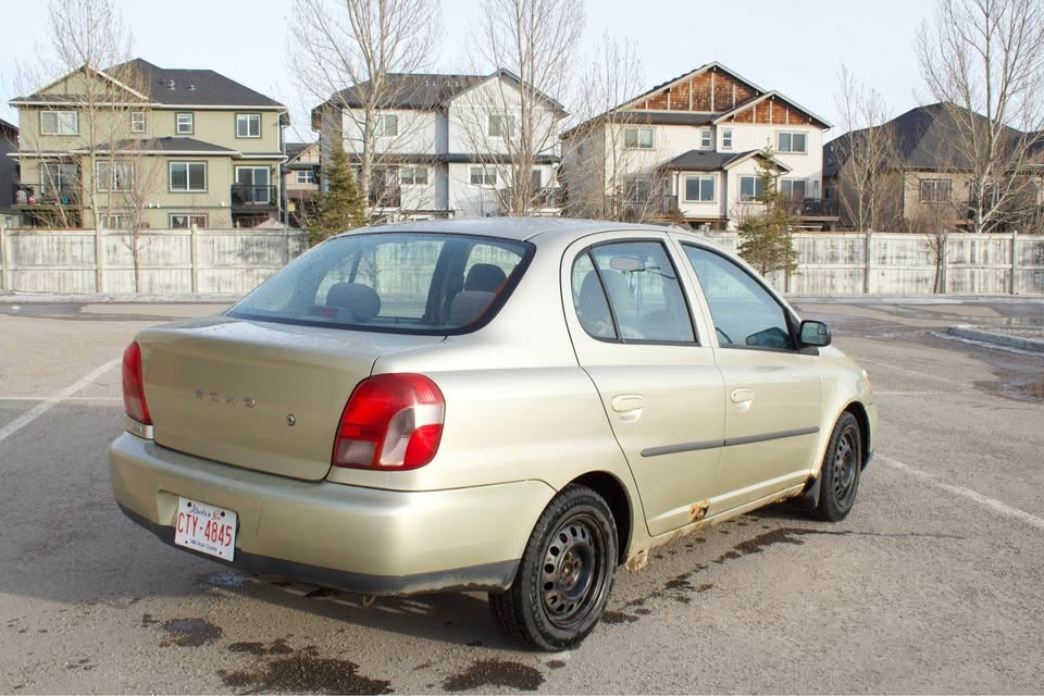 2001 Toyota Echo - photo 4