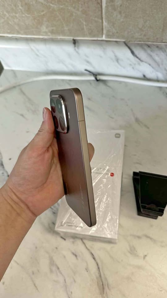 Xiaomi 15T Pro 512GB Mocha Gold - 100% Battery