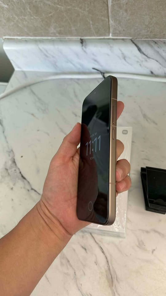Xiaomi 15T Pro 512GB Mocha Gold - 100% Battery - photo 4