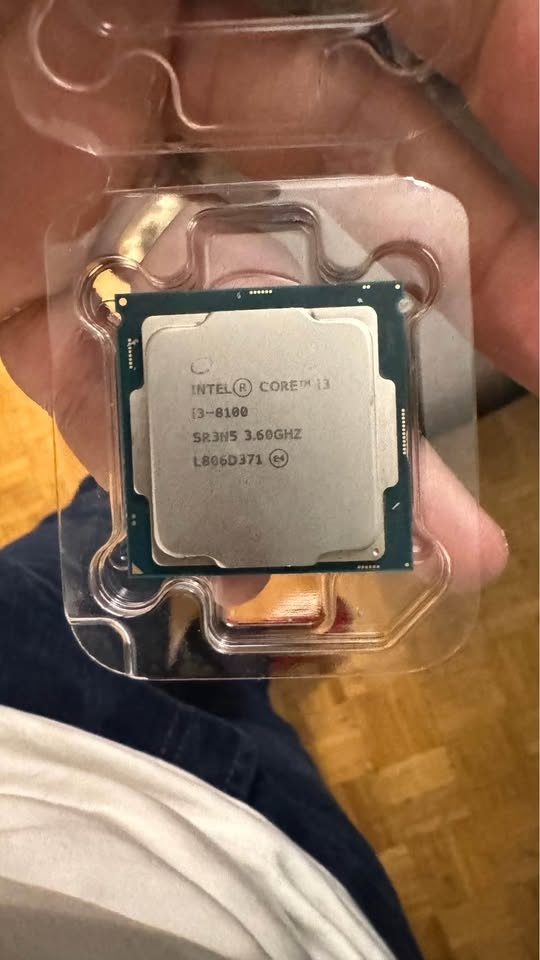 Intel Core i3-8100 CPU - Good Condition