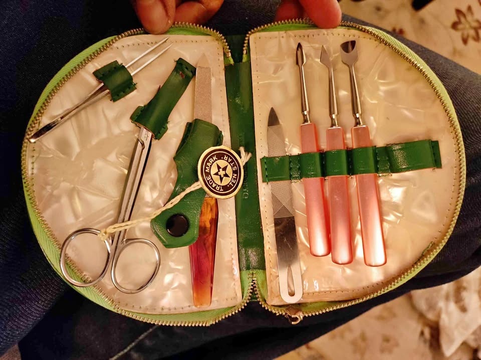 Vintage Mid-Century Travel Manicure Set