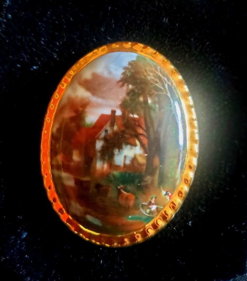 1971 vintage bone china black velvet wall decor - photo 3