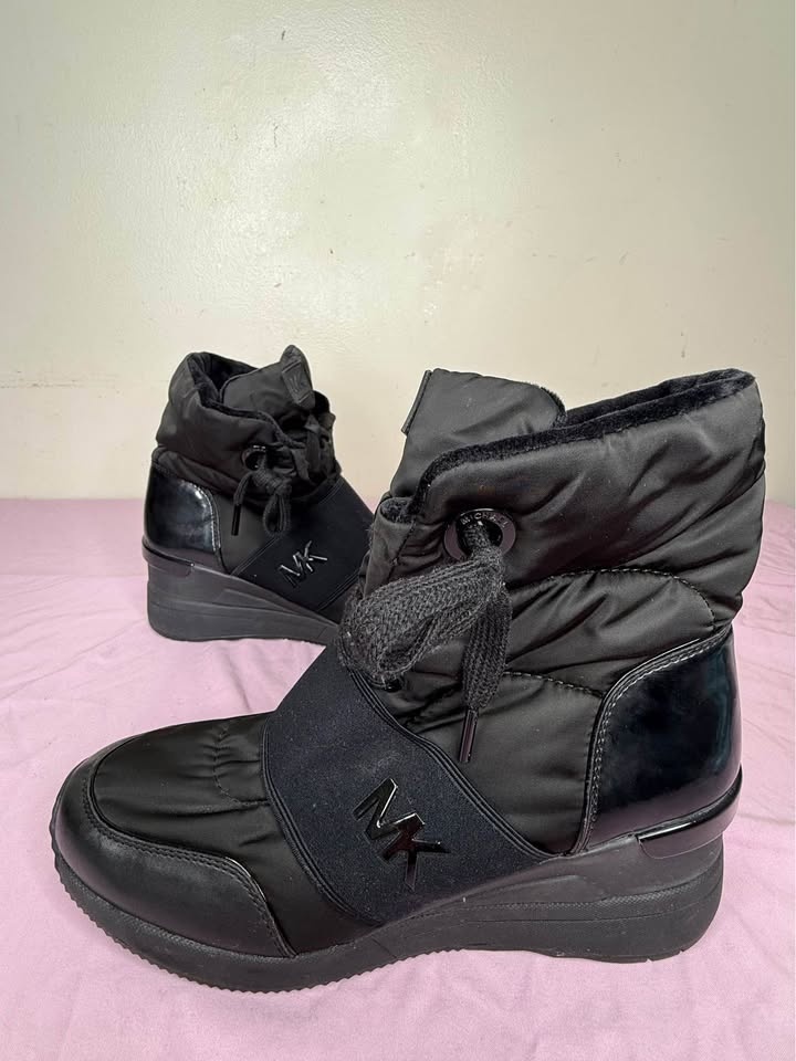 Black Winter Ankle Boots - photo 3